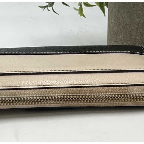Kate Spade Wellesley Neda Black & Cream Zipper Leather Wallet - Picture 8 of 16